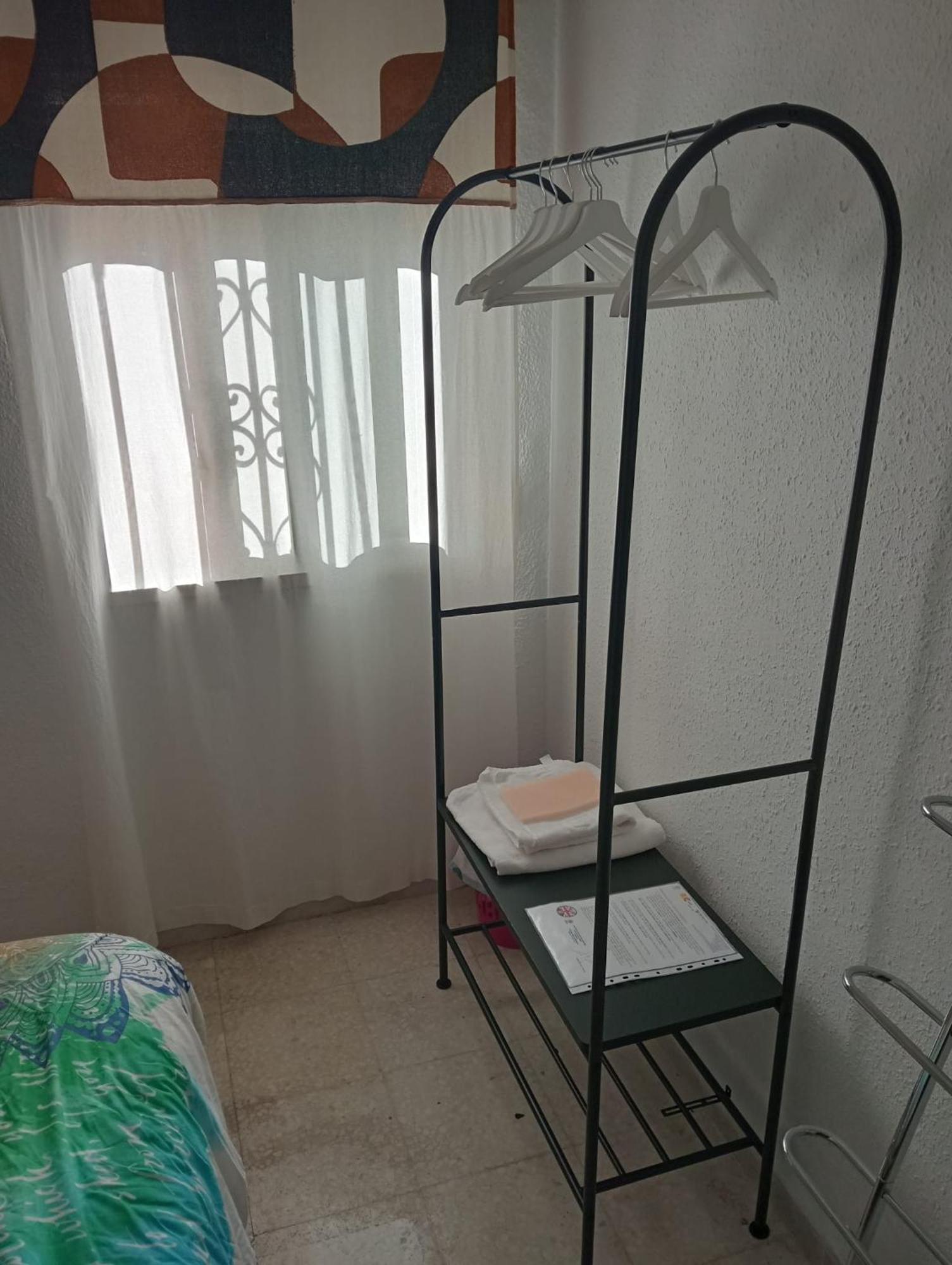 Habitacion Piso Particular En Castilleja De La Cuesta Kültér fotó